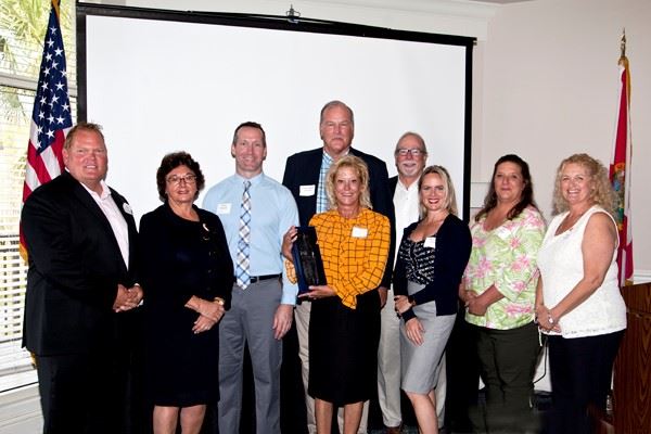 senators pre luncheon staff picture